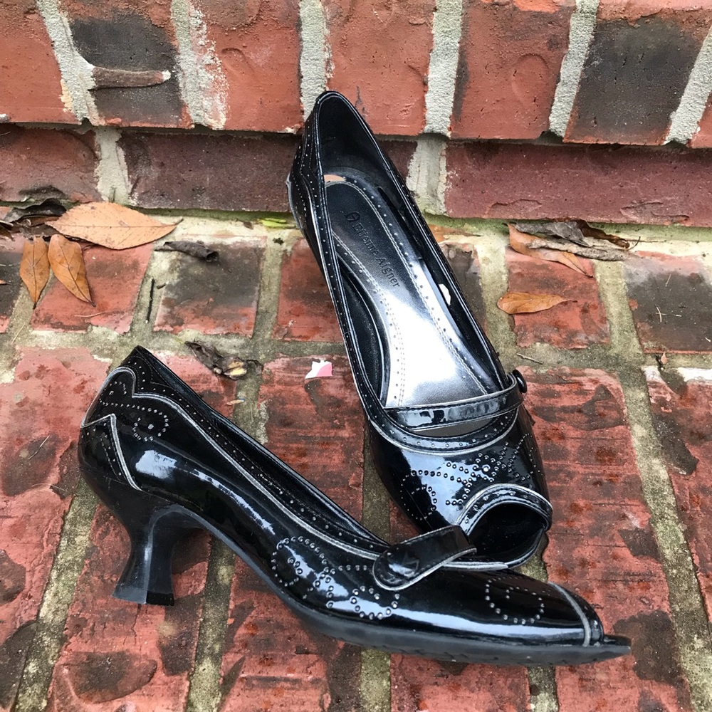Etienne Aigner Bonnie open toe pumps